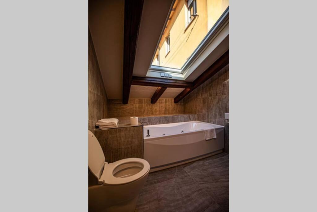 Appartamento Palazzo Bocchi Bologna Exteriör bild