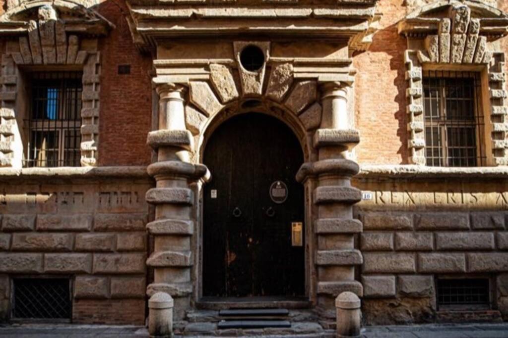 Appartamento Palazzo Bocchi Bologna Exteriör bild